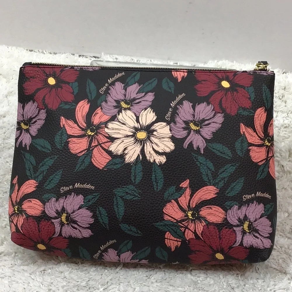Steve Madden floral large wristlet clutch